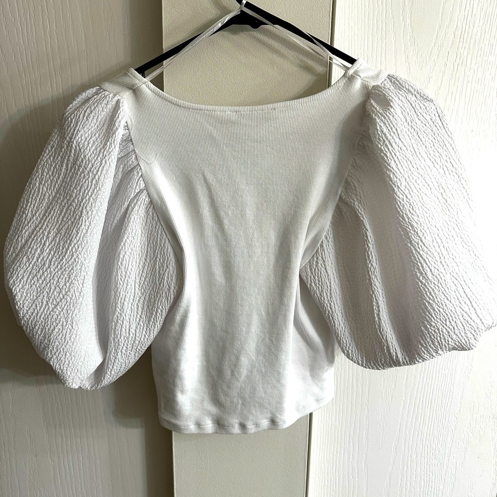 White Ribbed Balloon Sleeve Crop Top - Picture 2 of 4